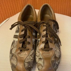 Coach tenis shoes size 7